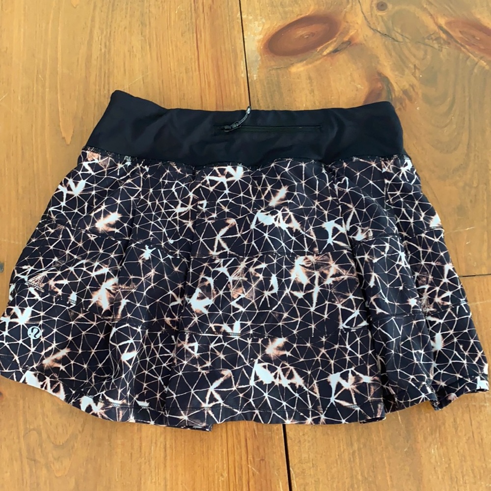 Lululemon skirt with built in shorts